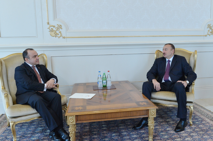 Президент Ильхам Алиев принял верительные грамоты послов ряда стран - ОБНОВЛЕНО - ФОТО