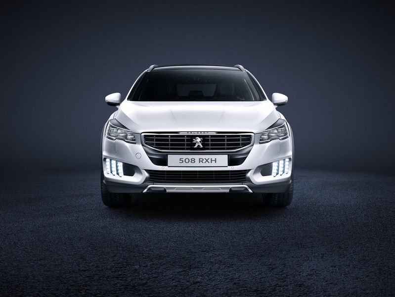 Новый Peugeot 508 "попался" до официального дебюта - ФОТОСЕССИЯ