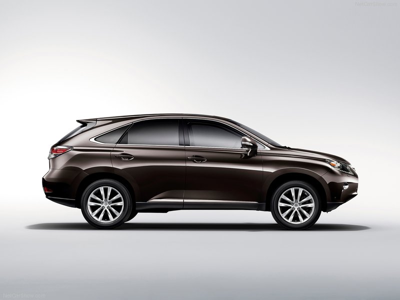 Lexus представил сразу два новых внедорожника в Женеве - ФОТОСЕССИЯ