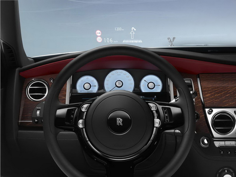 Коробка передач нового Rolls-Royce будет сверяться с картой местности - ФОТО