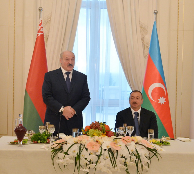 Президент Ильхам Алиев: "Азербайджан и Беларусь поддерживают друг друга всегда, во всех международных структурах и проявляют солидарность" - ОБНОВЛЕНО - ФОТО