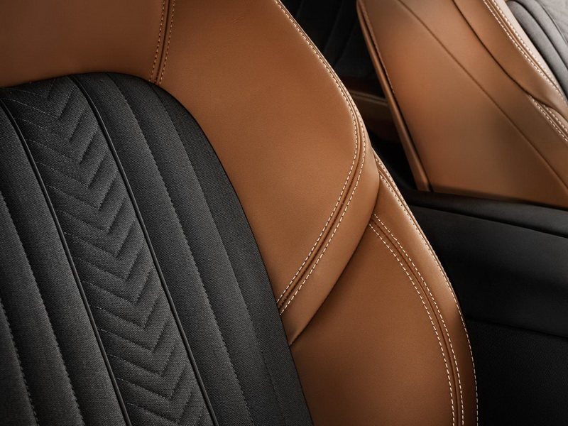 Maserati "переодела" седан Ghibli с помощью модных дизайнеров - ФОТО