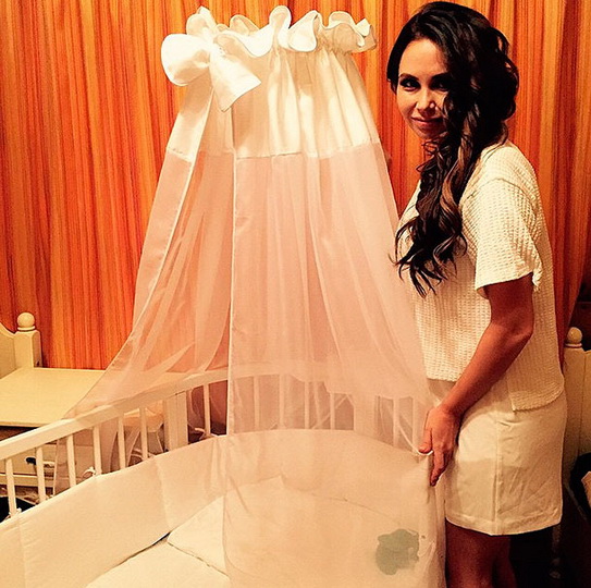 Лейсан Утяшева вышла в свет после родов - ФОТО