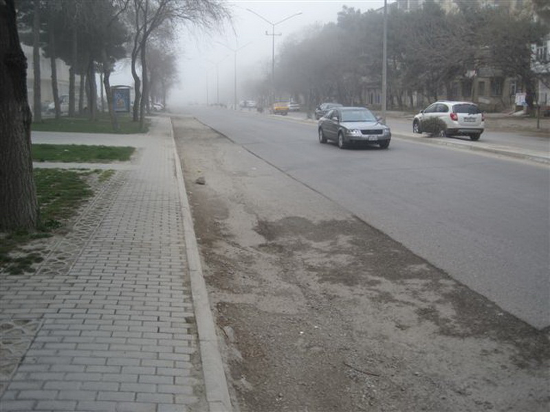В Баку пообещали заасфальтировать все траншеи на дорогах - ФОТО