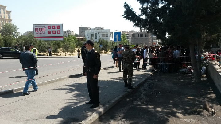 В Баку усилена охрана зданий с опасной облицовкой - ФОТО