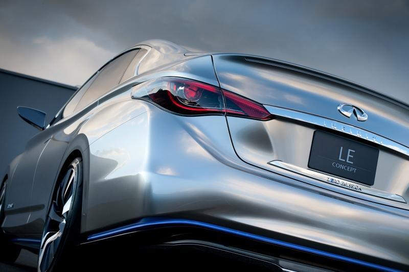 Infiniti откладывает электромобиль в недолгий ящик - ФОТО