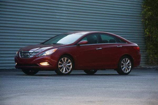 Hyundai Sonata 2013: обновления популярного седана - ФОТОСЕССИЯ