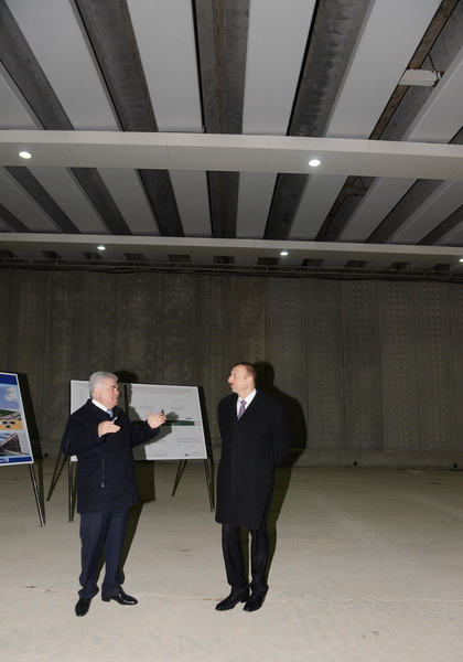 Президент Ильхам Алиев ознакомился с ходом строительных работ на дорожных узлах на проспекте Зии Буниятова - ОБНОВЛЕНО - ФОТО