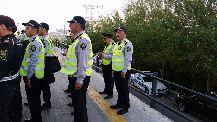 Yol polisinin xarici vətəndaşla ünsiyyətində problem olmayacaq – FOTO