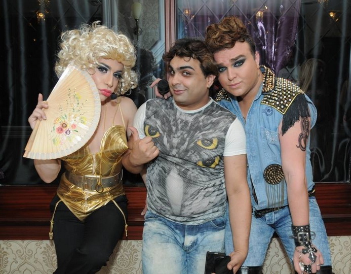 Qattiq külotlarda sexy eshaklar Ular royxatdan otmasdan porno sorishni yaxshi koradilar