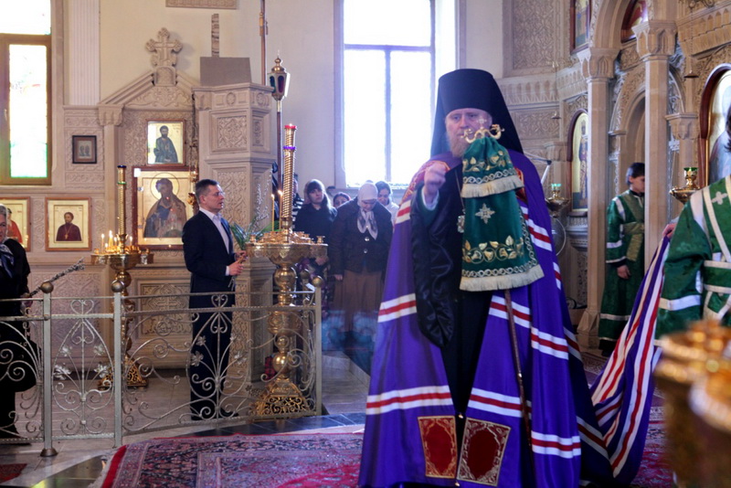 ФК "УРАЛСИБ" преподнесла в дар кафедральному собору Святых Жен-Мироносиц города Баку 12 колоколов - ФОТО