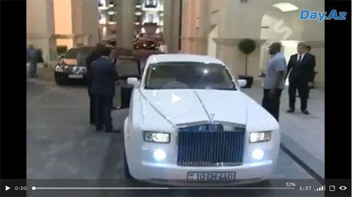 Как встречали певицу Рианну в Баку - ВИДЕО