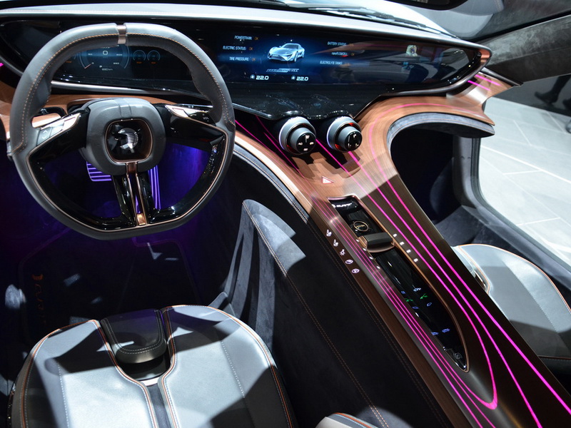 Наносуперкар из Лихтенштейна получил право на жизнь - ФОТО