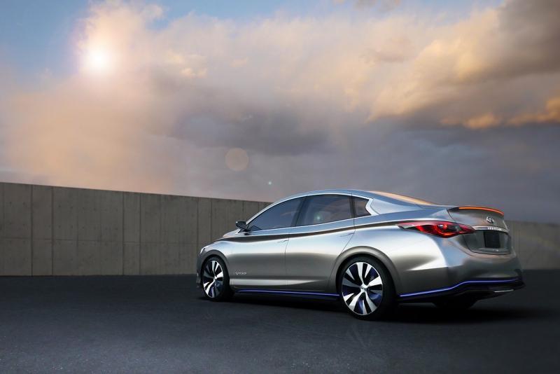 Infiniti откладывает электромобиль в недолгий ящик - ФОТО