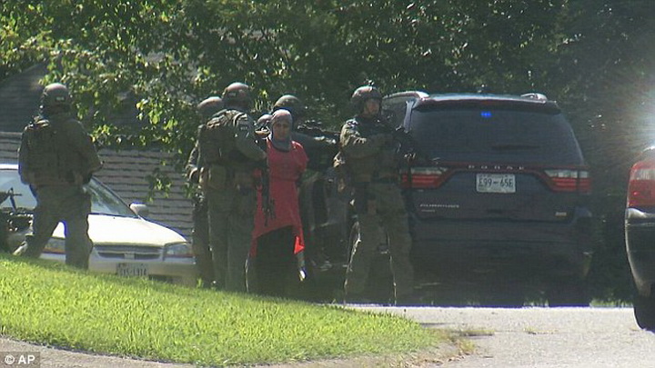 Теракт в США: расстреляли морских пехотинцев - ОБНОВЛЕНО - ФОТО