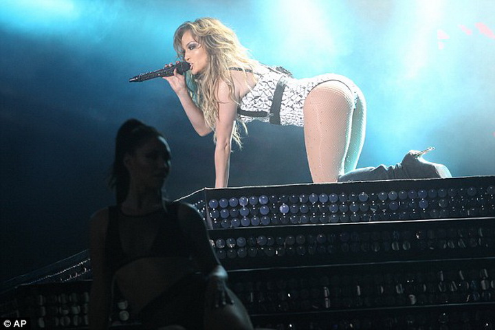 Танец-тверк ДжейЛо вызвал волну протестов в Марокко - ФОТО - ВИДЕО