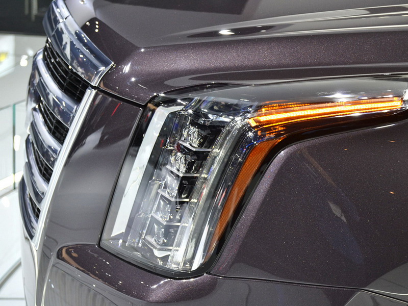 Новый Cadillac Escalade стал восьмиместным - ФОТО