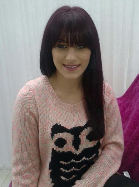 Брат выставил сестру на продажу на eBay - ФОТО