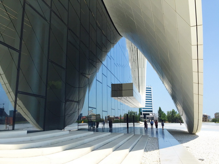 Центр Гейдара Алиева привел в восторг известного блогера - ФОТОГАЛЕРЕЯ