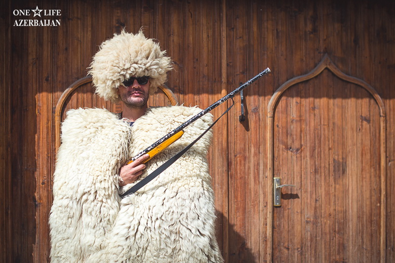 Участники "ONE LIFE" совершили увлекательный тур по Баку и Лахыджу - ФОТО