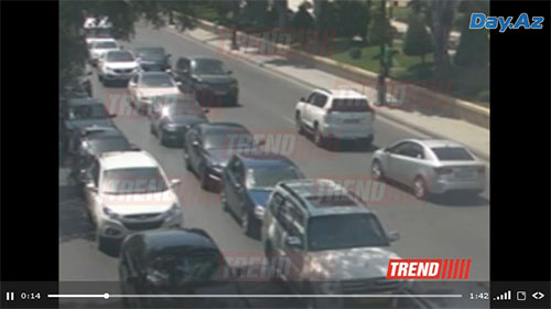 Range Rover выехал на встречную и совершил ДТП в Баку – ВИДЕО