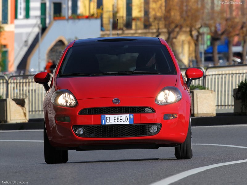 Цена и качество: Новый обновленный Fiat Punto 2012 - ФОТОСЕССИЯ