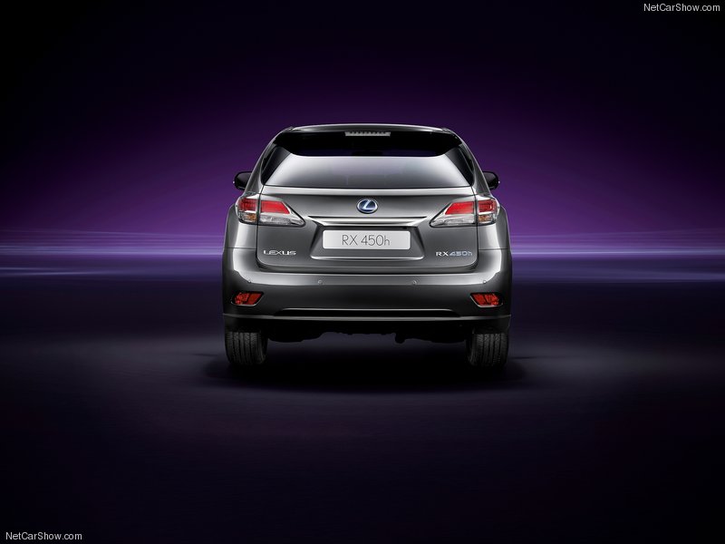 Lexus представил сразу два новых внедорожника в Женеве - ФОТОСЕССИЯ
