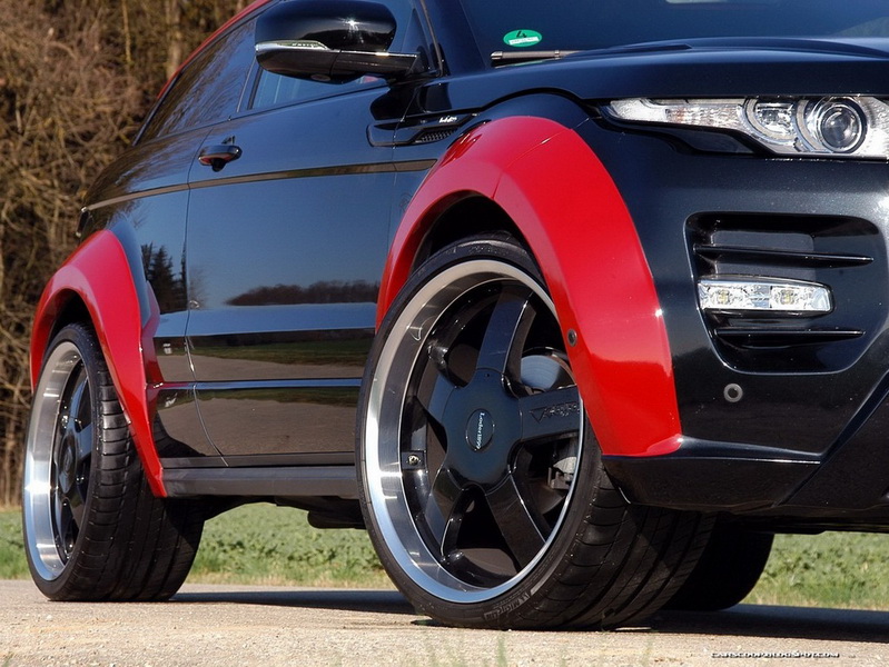 Range Rover Evoque получил экстремальную "обувь" - ФОТОСЕССИЯ