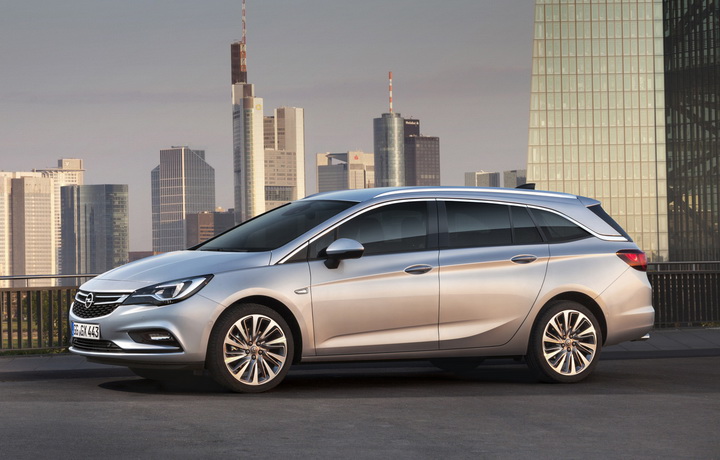 Семейство Opel Astra пополнилось универсалом - ФОТО