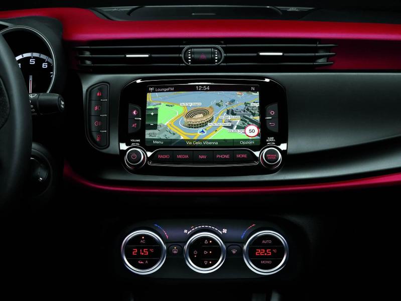 Alfa Romeo обновила модель Giulietta - ФОТО