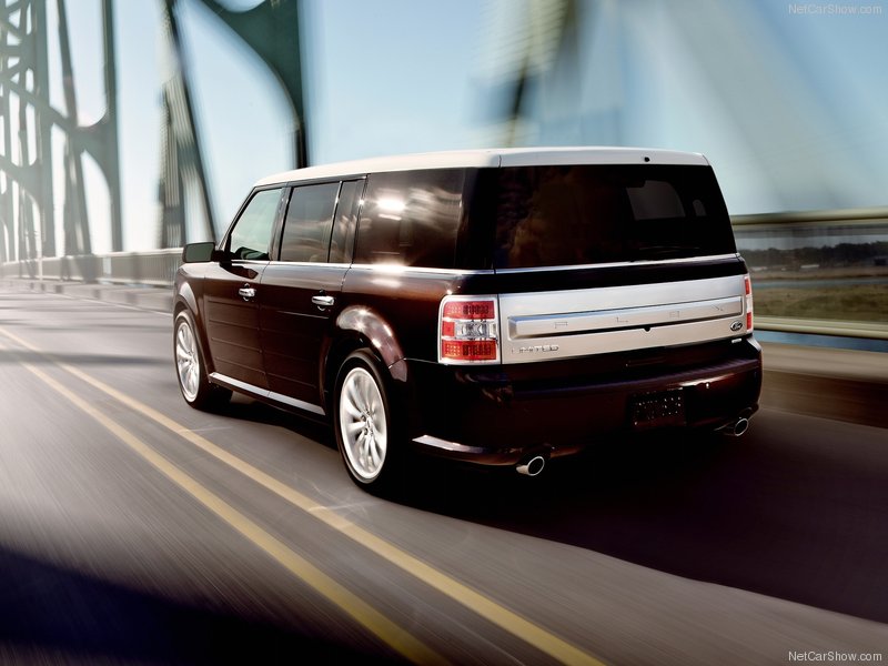 Новый семиместный внедорожник Ford Flex 2013 года - ФОТОСЕССИЯ