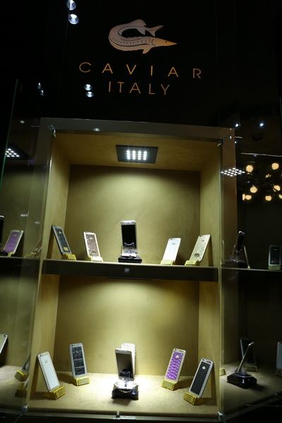 Məşhur “Caviar” brendi artıq Bakıda! - FOTO
