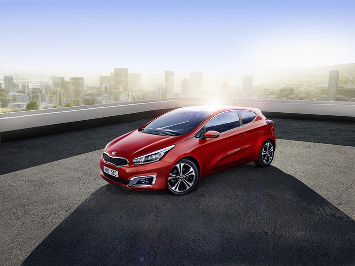 Kia cee'd обзавелся новым литровым мотором - ФОТО