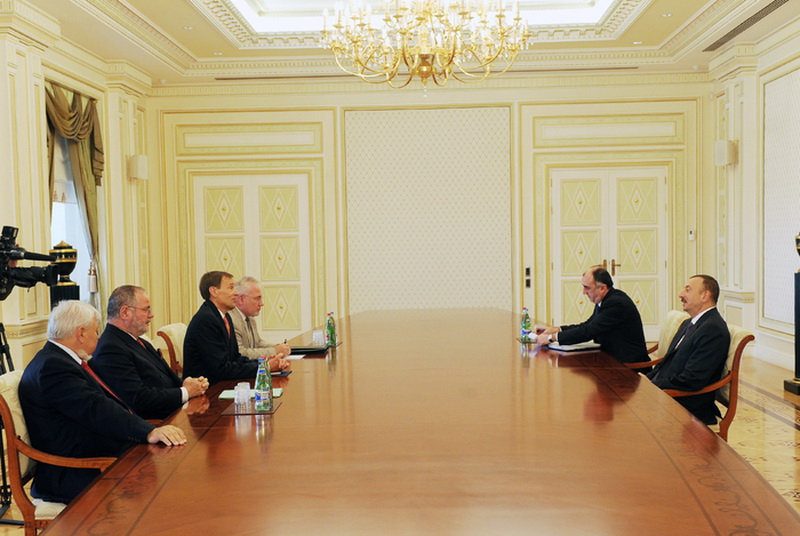 Президент Азербайджана провел ряд официальных встреч – ОБНОВЛЕНО – ФОТО