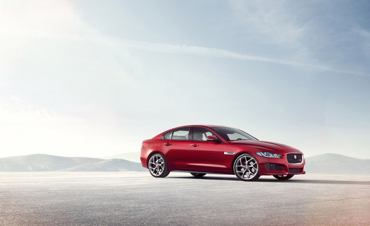 У самого маленького Jaguar будут сразу две заряженные версии - ФОТО