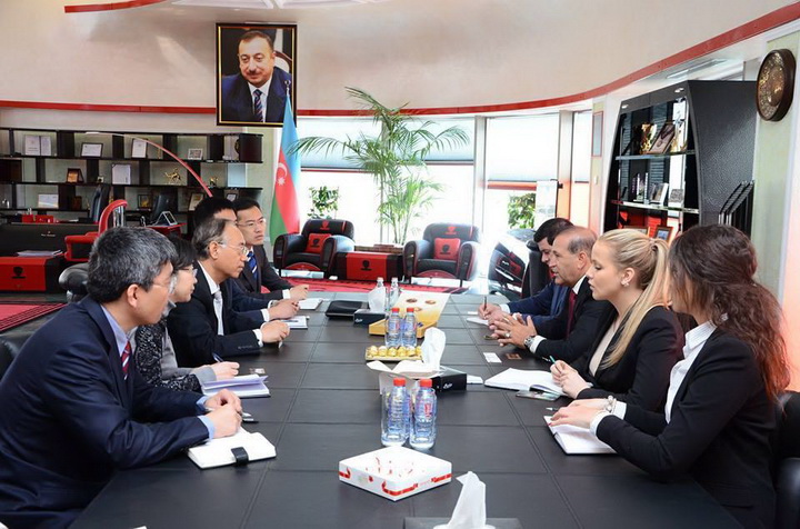 Hacı İbrahimin əcnəbi modelləri də işdən çıxarıldı - FOTO