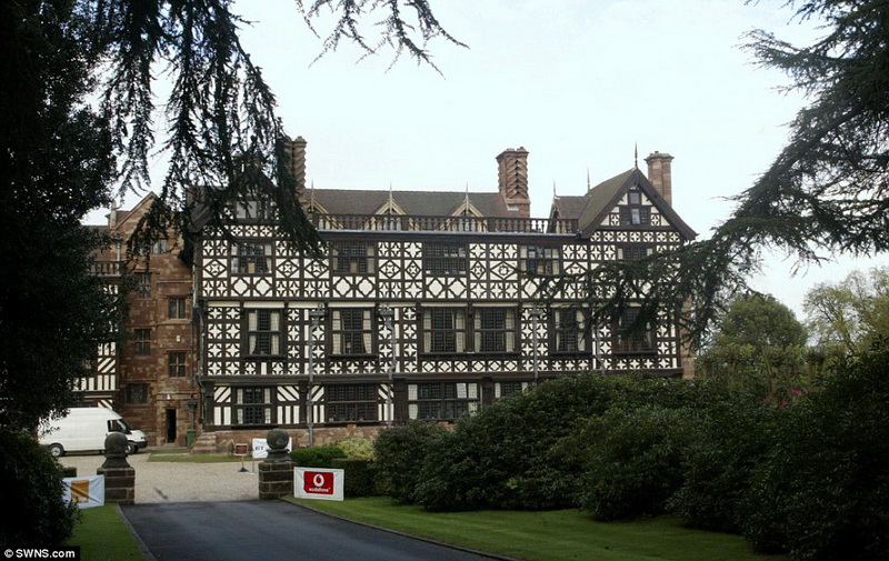 Британский миллиардер "зароет" в землю $400 млн - ФОТО