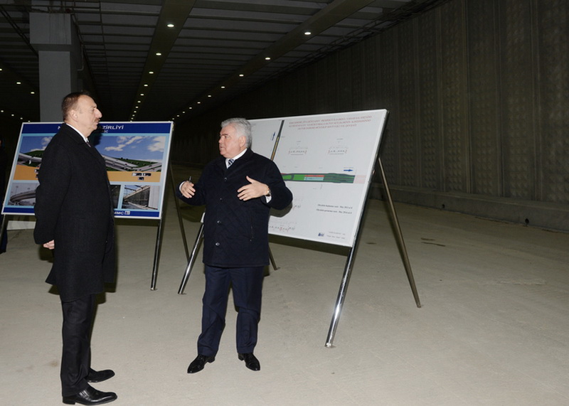 Президент Ильхам Алиев ознакомился с ходом строительных работ на дорожных узлах на проспекте Зии Буниятова - ОБНОВЛЕНО - ФОТО