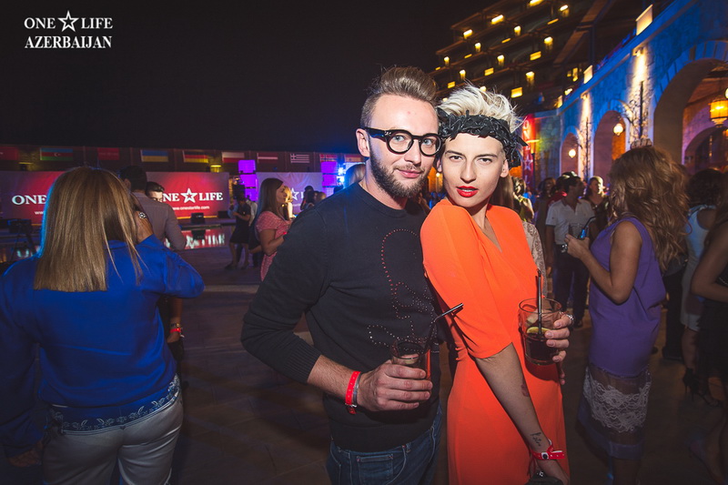 На побережье Каспия прошел зажигательный вечер ONE LIFE party Grand opening с участием звезд - ОБНОВЛЕНО - ФОТО