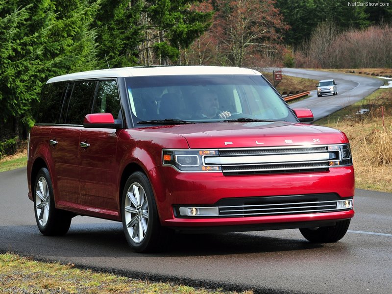 Новый семиместный внедорожник Ford Flex 2013 года - ФОТОСЕССИЯ