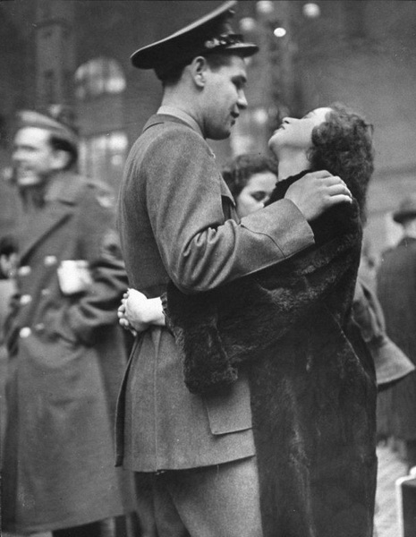 Прощание с возлюбленными. Пенсильванский вокзал. 1943 - ФОТОСЕССИЯ