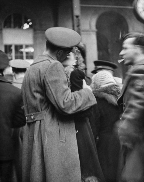 Прощание с возлюбленными. Пенсильванский вокзал. 1943 - ФОТОСЕССИЯ