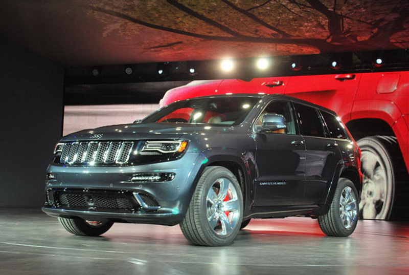 Сверхмощный Grand Cherokee SRT с очень небольшими изменениями - ФОТОСЕССИЯ