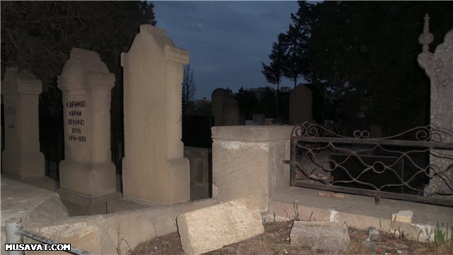 Bakıda ev qiymətinə məzar daşları... - FOTO