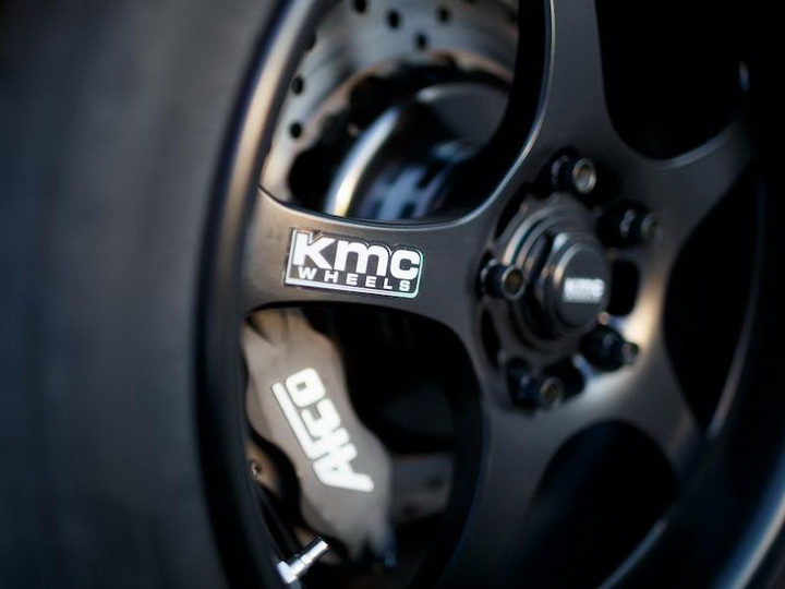 Ведущий Top Gear построил себе 900-сильный VW Passat для дрифта - ФОТО