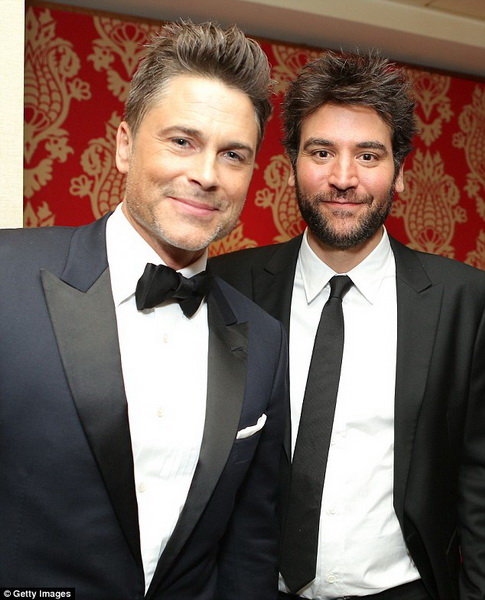 Леди Гага нарядилась в "золотое" платье – ФОТО