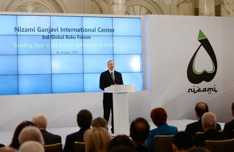 Президент Ильхам Алиев: "Азербайджан - единственный новый источник газа для Европы"
 - ОБНОВЛЕНО - ФОТО
