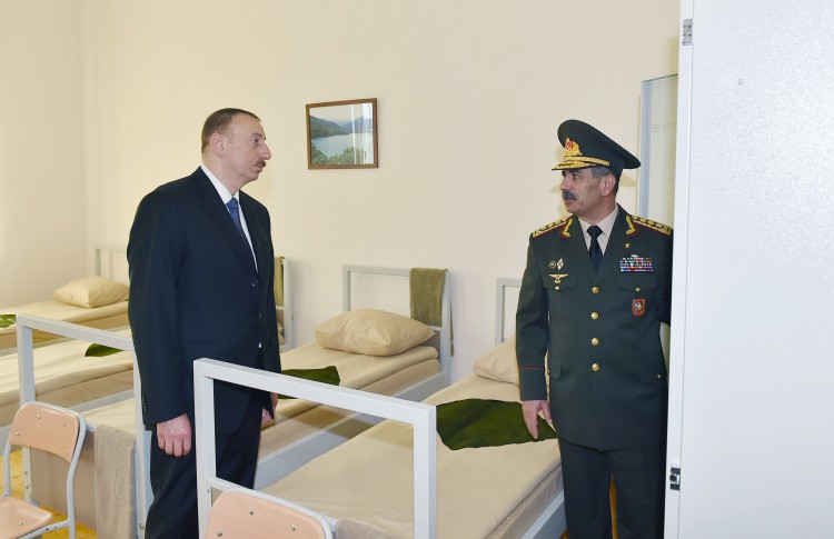 Президент Ильхам Алиев: "Имеющаяся в арсенале азербайджанской армии техника с высокой точностью может уничтожить любую цель в Нагорном Карабахе и Армении" - ОБНОВЛЕНО - ФОТО