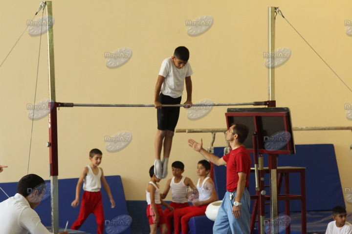 Будущие победители. Один день в Бакинской школе гимнастики - РЕПОРТАЖ - ФОТО