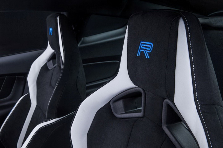 Ford ограничит производство экстремальных версий "Мустанга" - ФОТО